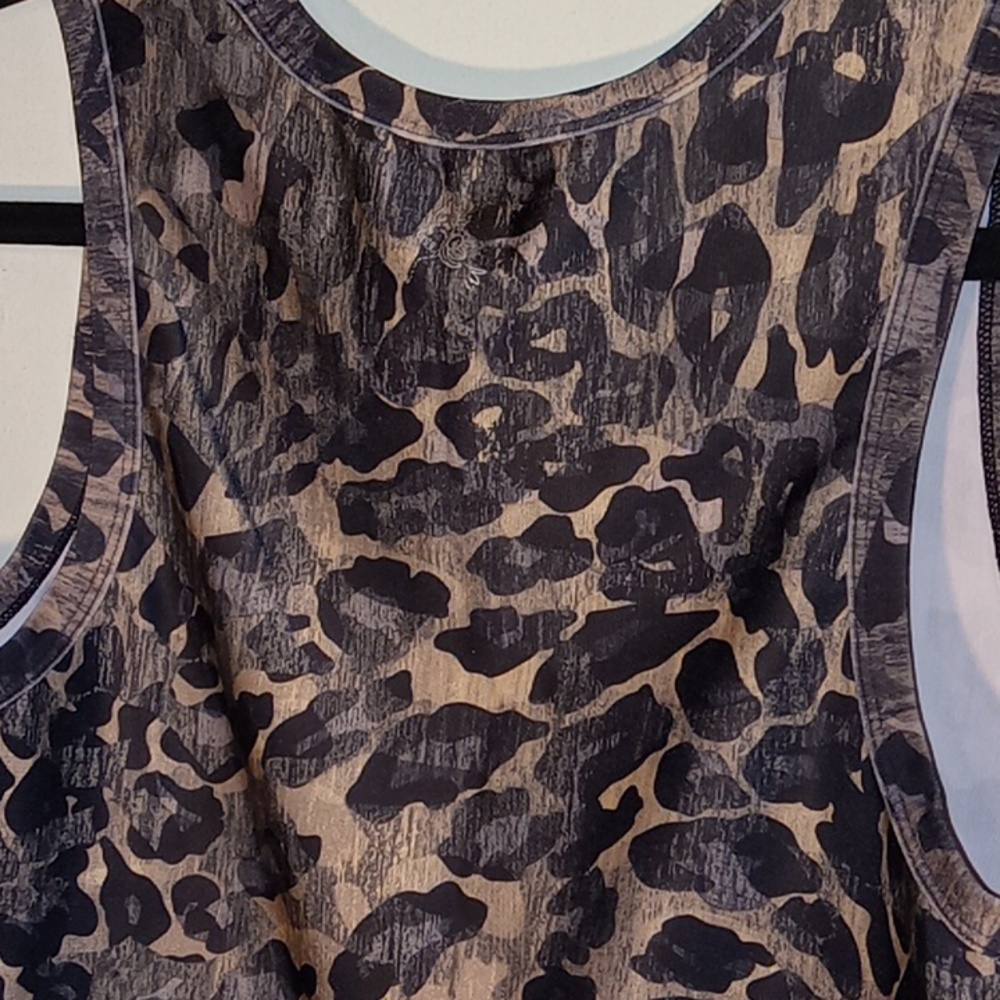 Animal Print Workout Tank - Picture 4 of 5